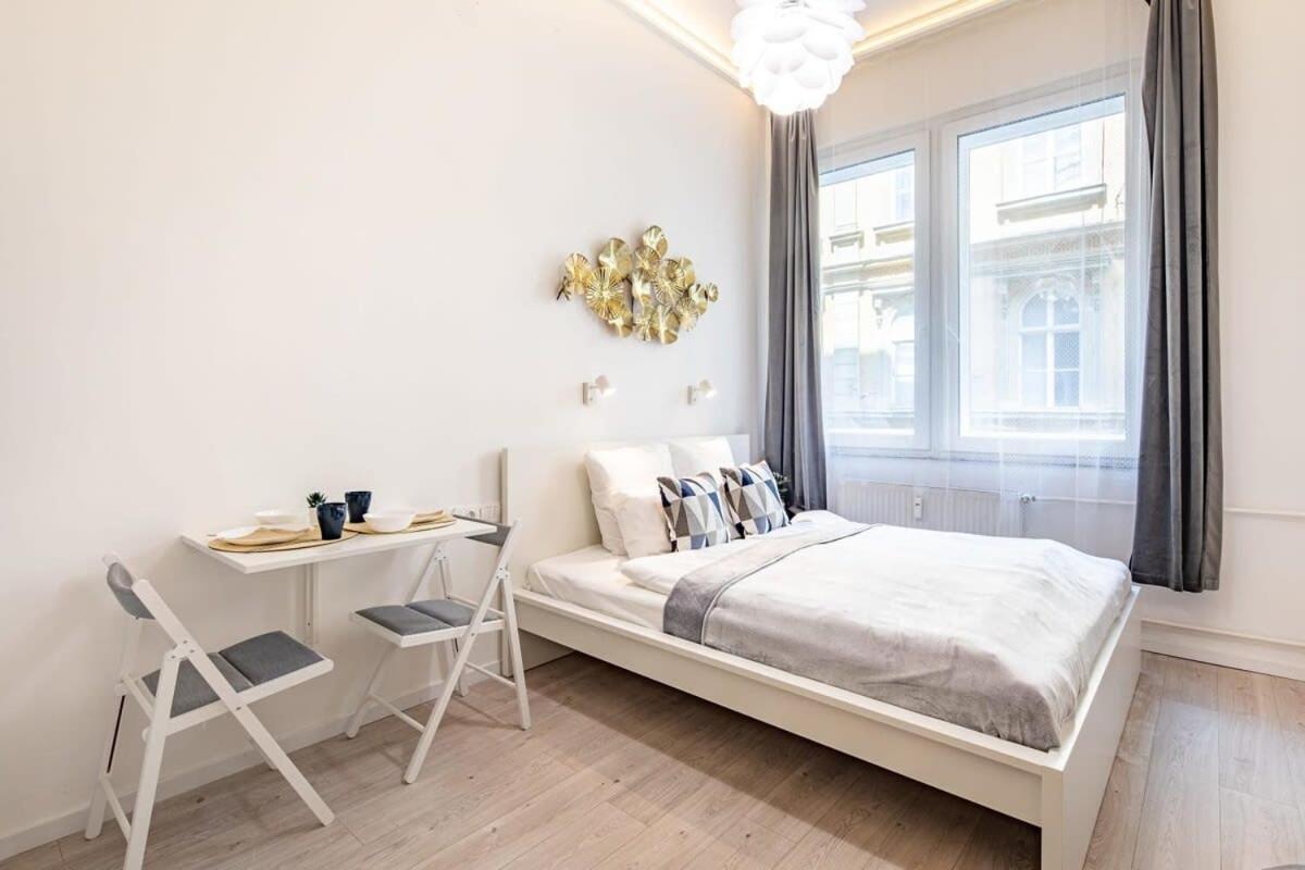 Ultra Central - New - Comfy Studio Budapest Exterior foto